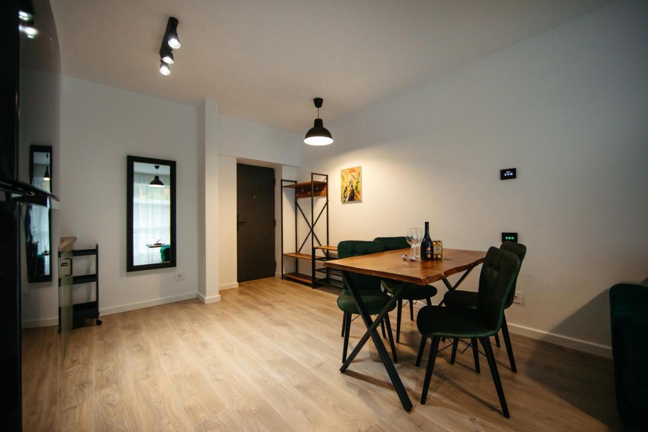 Mountain Retreat Apartment Sinaia Luaran gambar