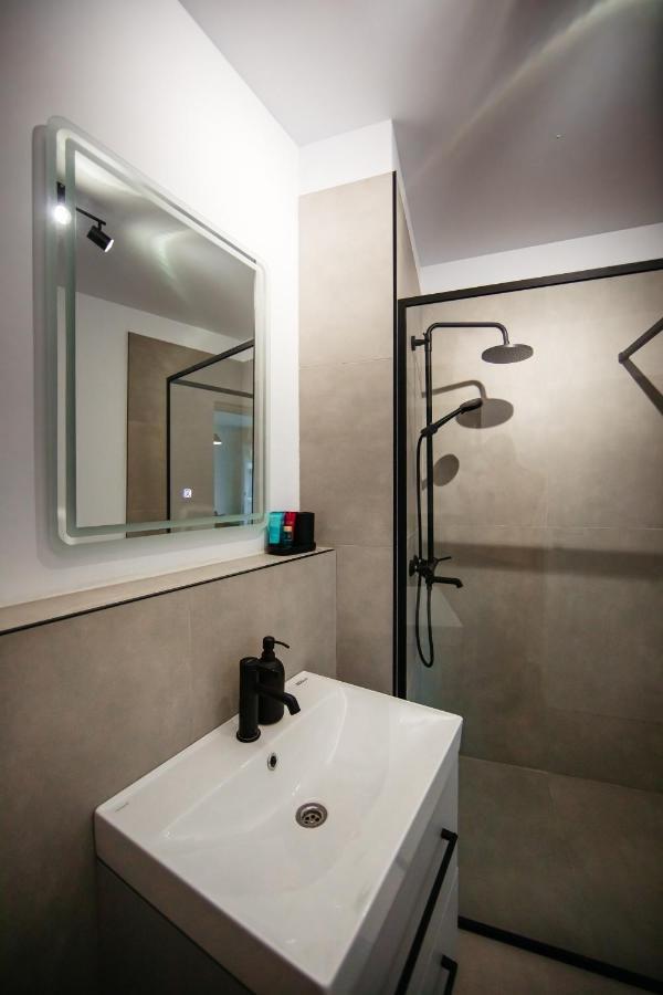 Mountain Retreat Apartment Sinaia Luaran gambar