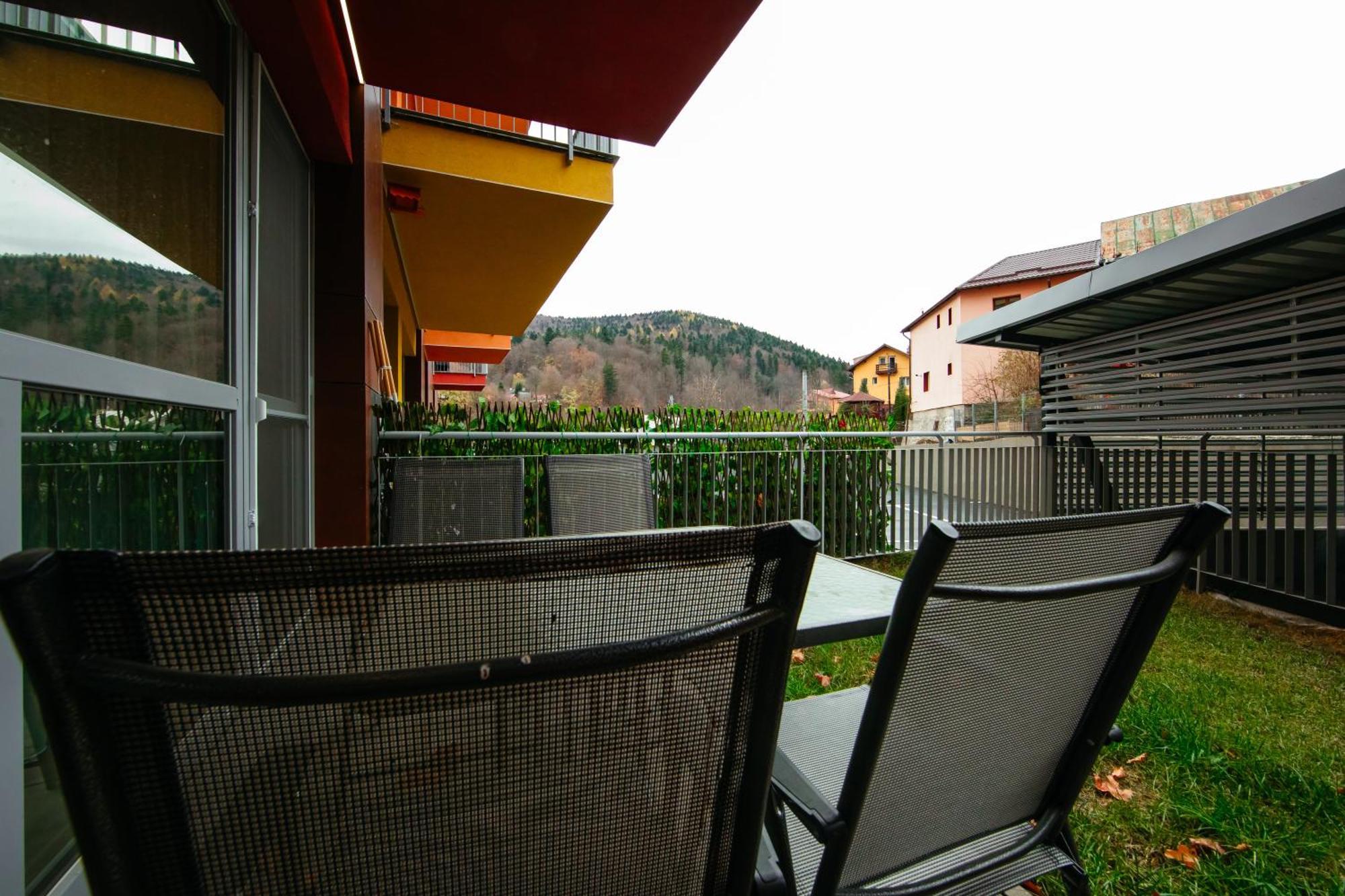 Mountain Retreat Apartment Sinaia Luaran gambar